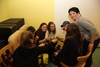 Alkohol jen z rukou pedagogické pracovnice