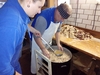 Ještě tam přidej, 60 tlačenek něco snese