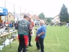 diplom, pohár a bábovka